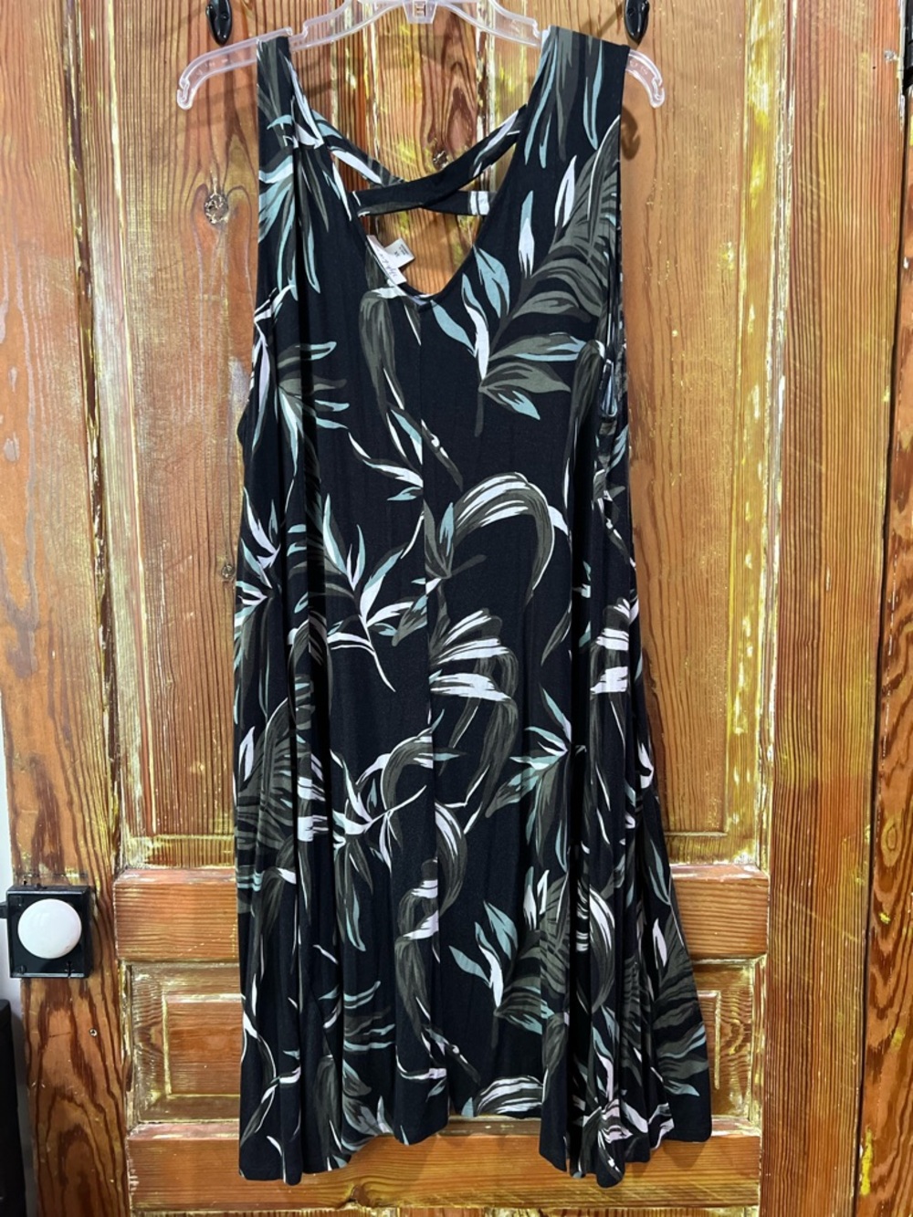 Style & Co. Black Sleeveless Midi Dress with Green and White Leaf Print - Picture 5 of 8